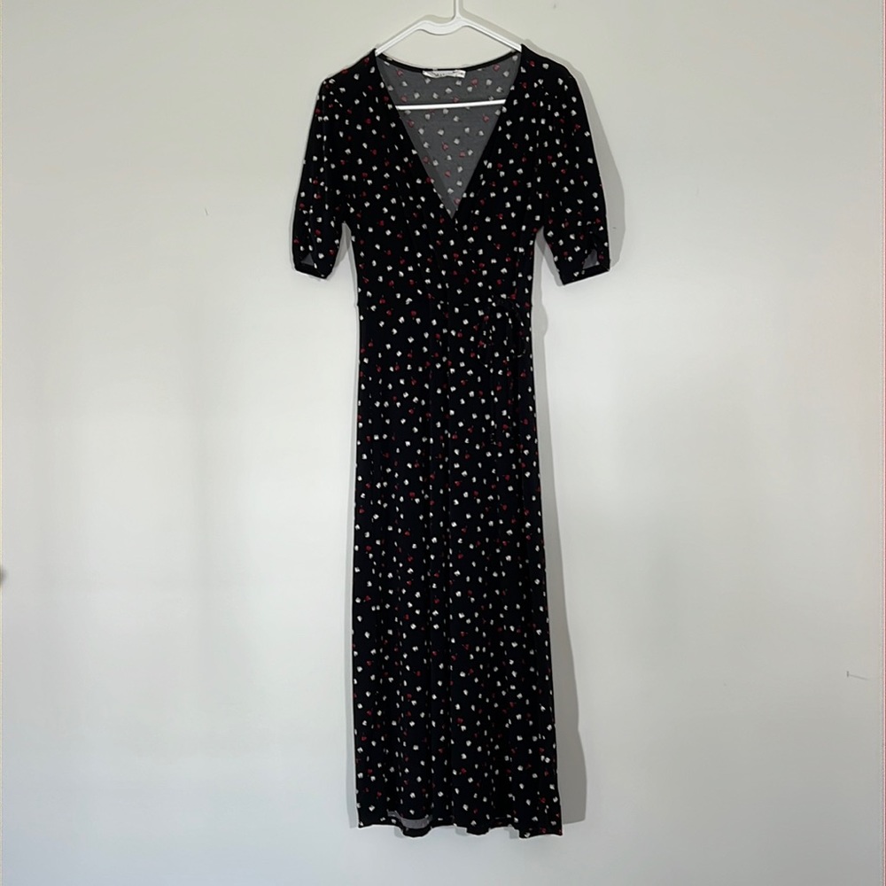 Lush Midi Black Dress with Rose Pattern